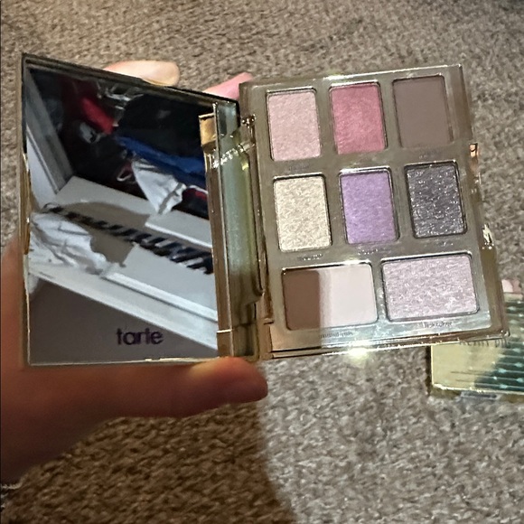 Tarte Dream Big Palette with Gold and Teal Arrows. Never been used. - Picture 3 of 4